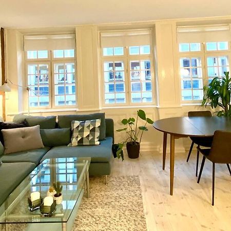 Luxury 'Kings Garden' City-Flat In Center Of Town Lägenhet Köpenhamn Exteriör bild